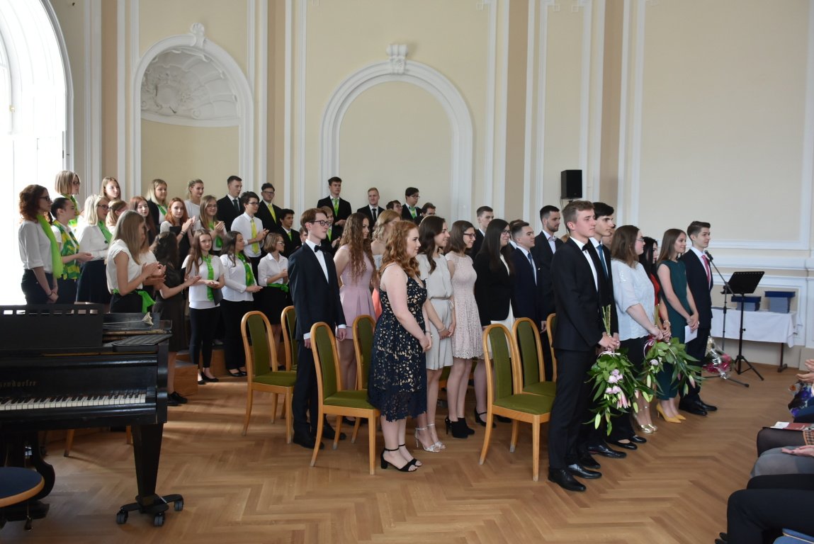 VYŘAZENÍ MATURANTŮ 2019