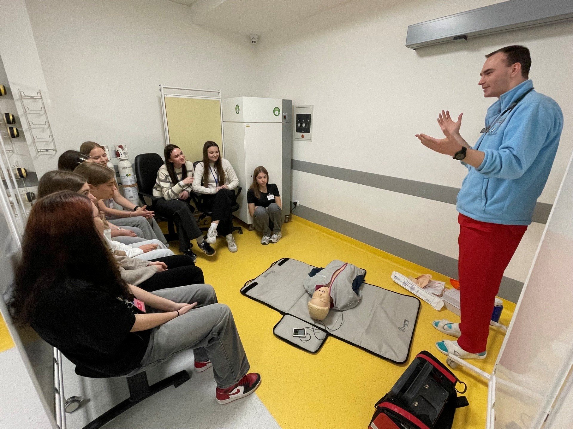 Exkurze biologického semináře do Krajské nemocnice Tomáše Bati ve Zlíně